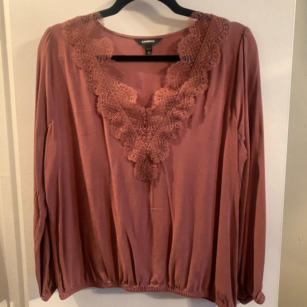 Express - Cocoa Lace V-Neck Banded Top, Size M